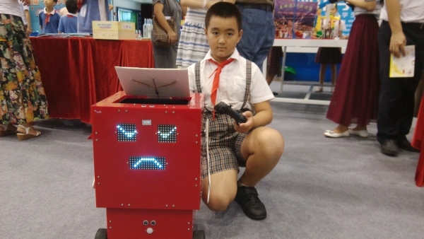 深圳創客周 |“深圳學生創客嘉年華”現場直擊，創客要從娃娃抓起