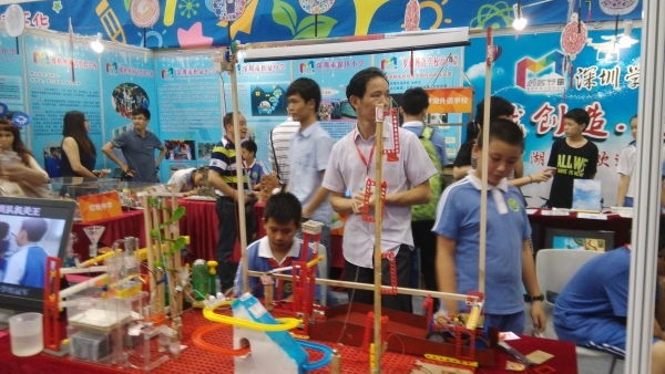 深圳創客周 |“深圳學生創客嘉年華”現場直擊，創客要從娃娃抓起